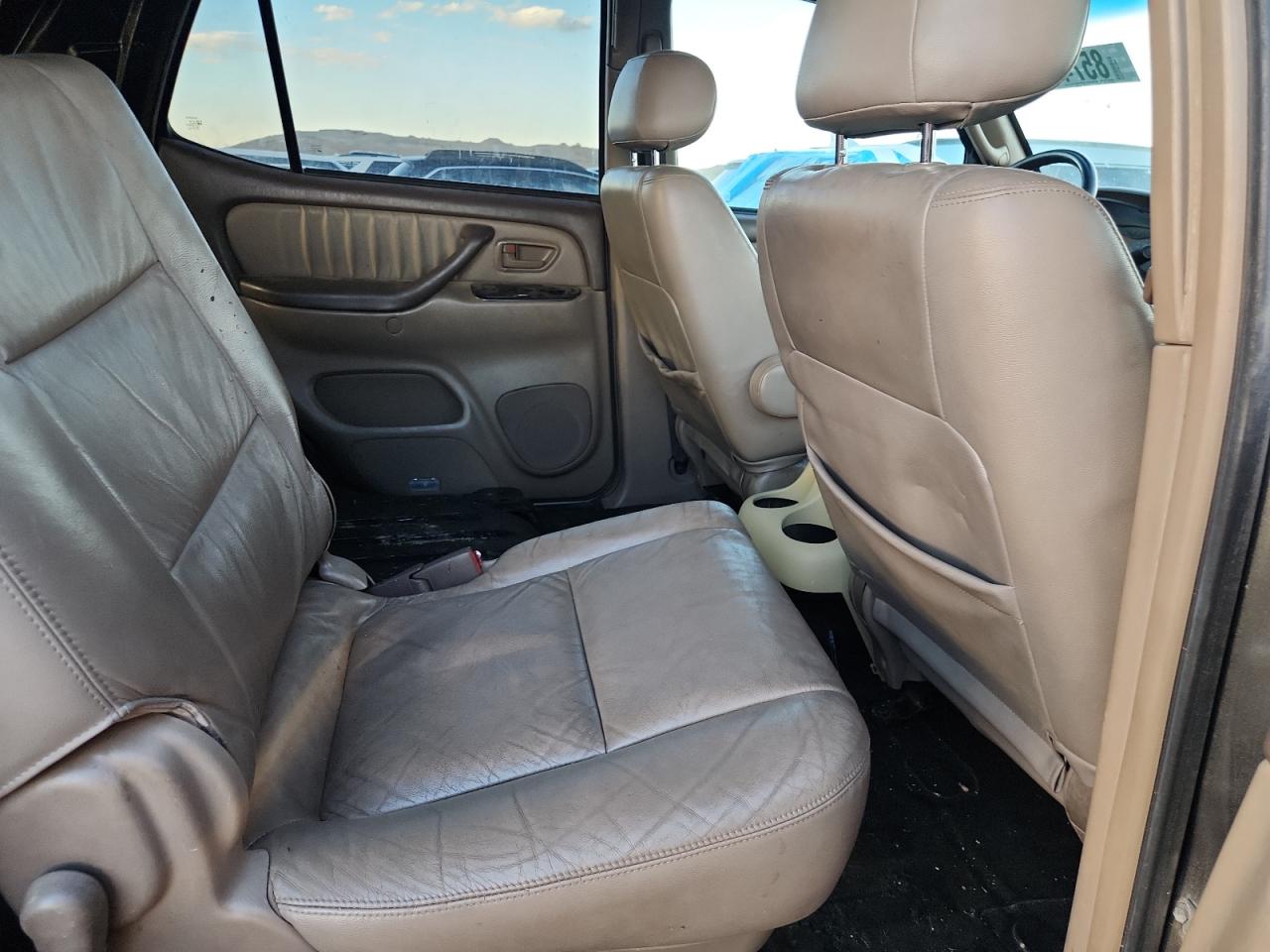 2003 Toyota Sequoia Limited VIN: 5TDBT48A23S153338 Lot: 85749035