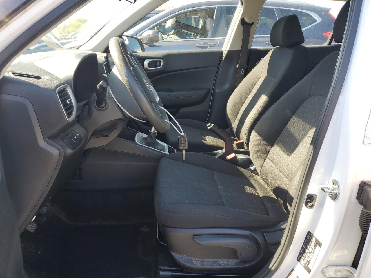 2020 Hyundai Venue Se VIN: KMHRB8A30LU031962 Lot: 83852655