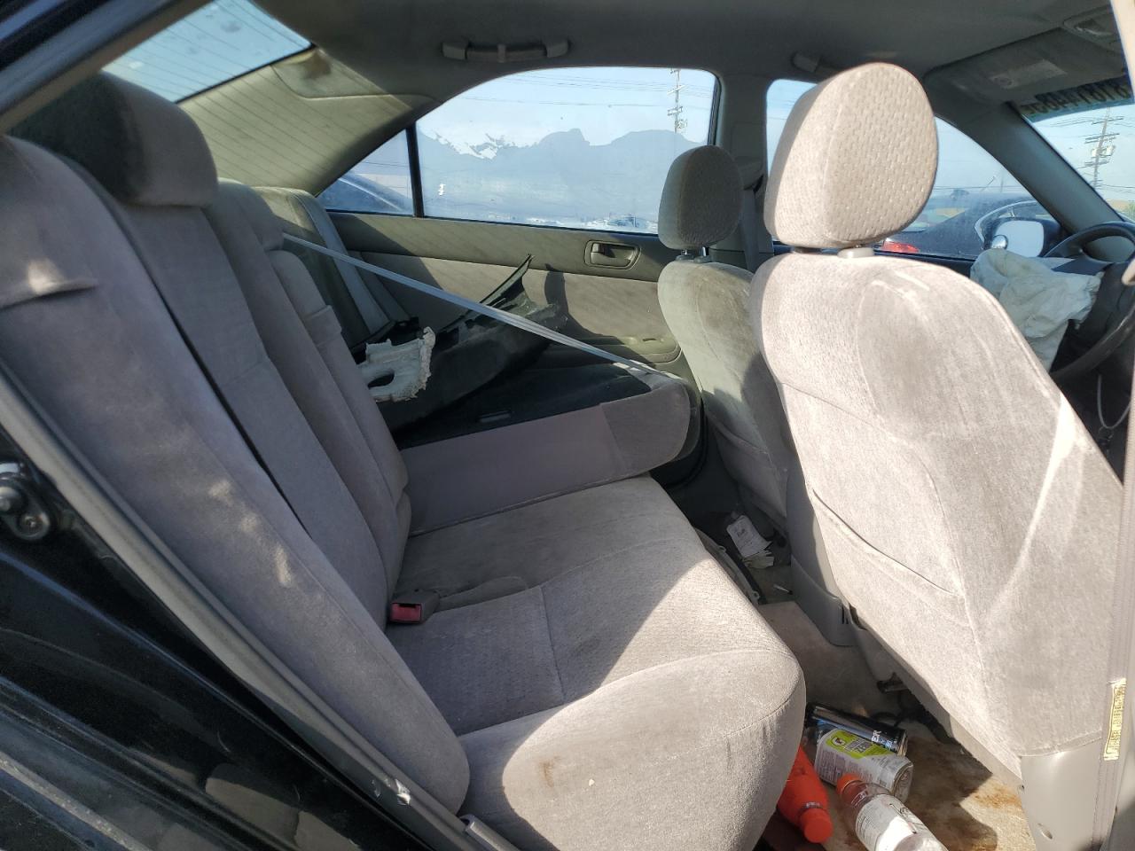 2003 Toyota Camry Le VIN: JTDBE32K130179504 Lot: 81814485