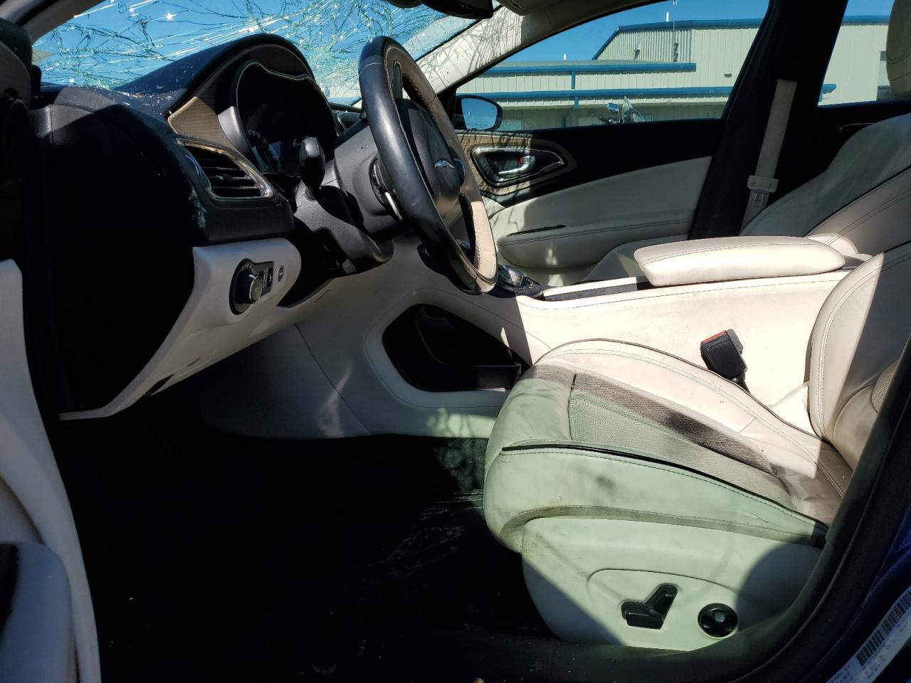 2015 Chrysler 200 C VIN: 1C3CCCCG4FN572395 Lot: 89885615