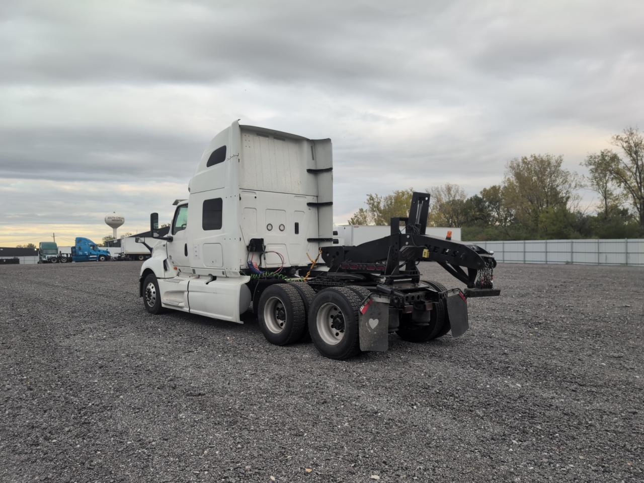 2020 Intl Lt625 - Trucks Semi Truck white null diesel 3HSDZAPR7LN821858 photo #4