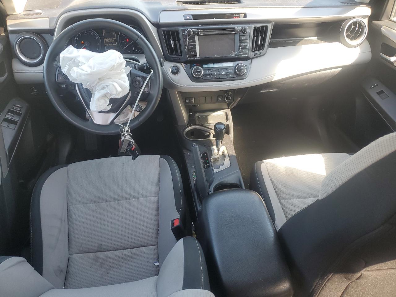 2017 Toyota Rav4 Xle VIN: 2T3RFREV2HW685950 Lot: 82368965