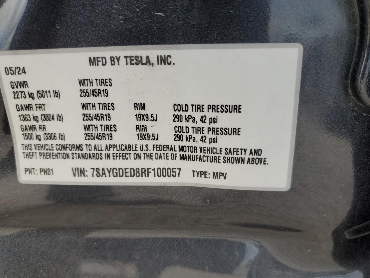 2024 Tesla Model Y VIN: 7SAYGDED8RF100057 Lot: 87020275