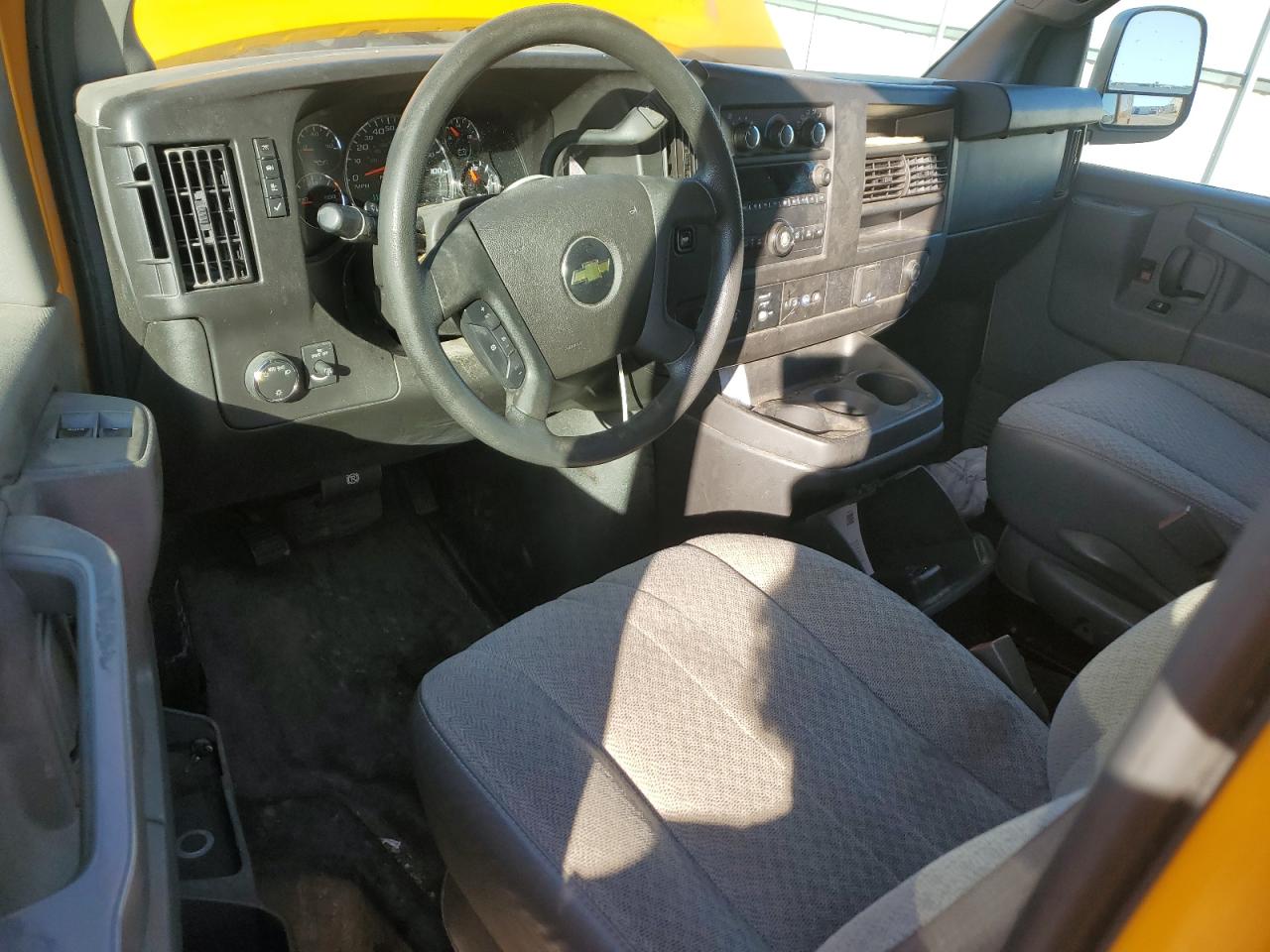 2019 Chevrolet Express G2500 VIN: 1GCWGAFP3K1262639 Lot: 89687515