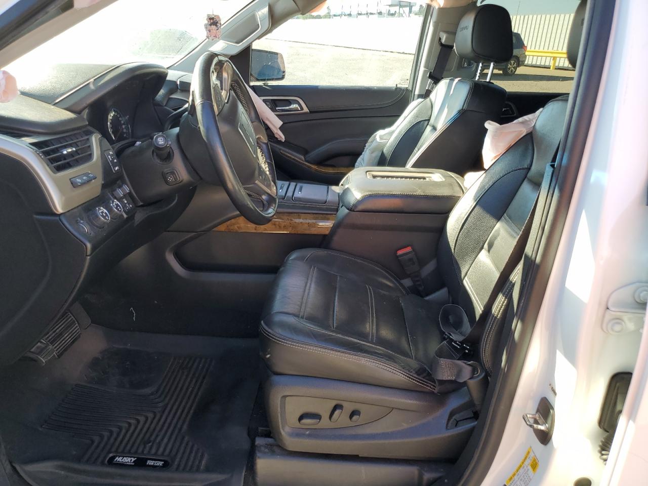 2017 GMC Yukon Xl Denali VIN: 1GKS2HKJ9HR300798 Lot: 90406435