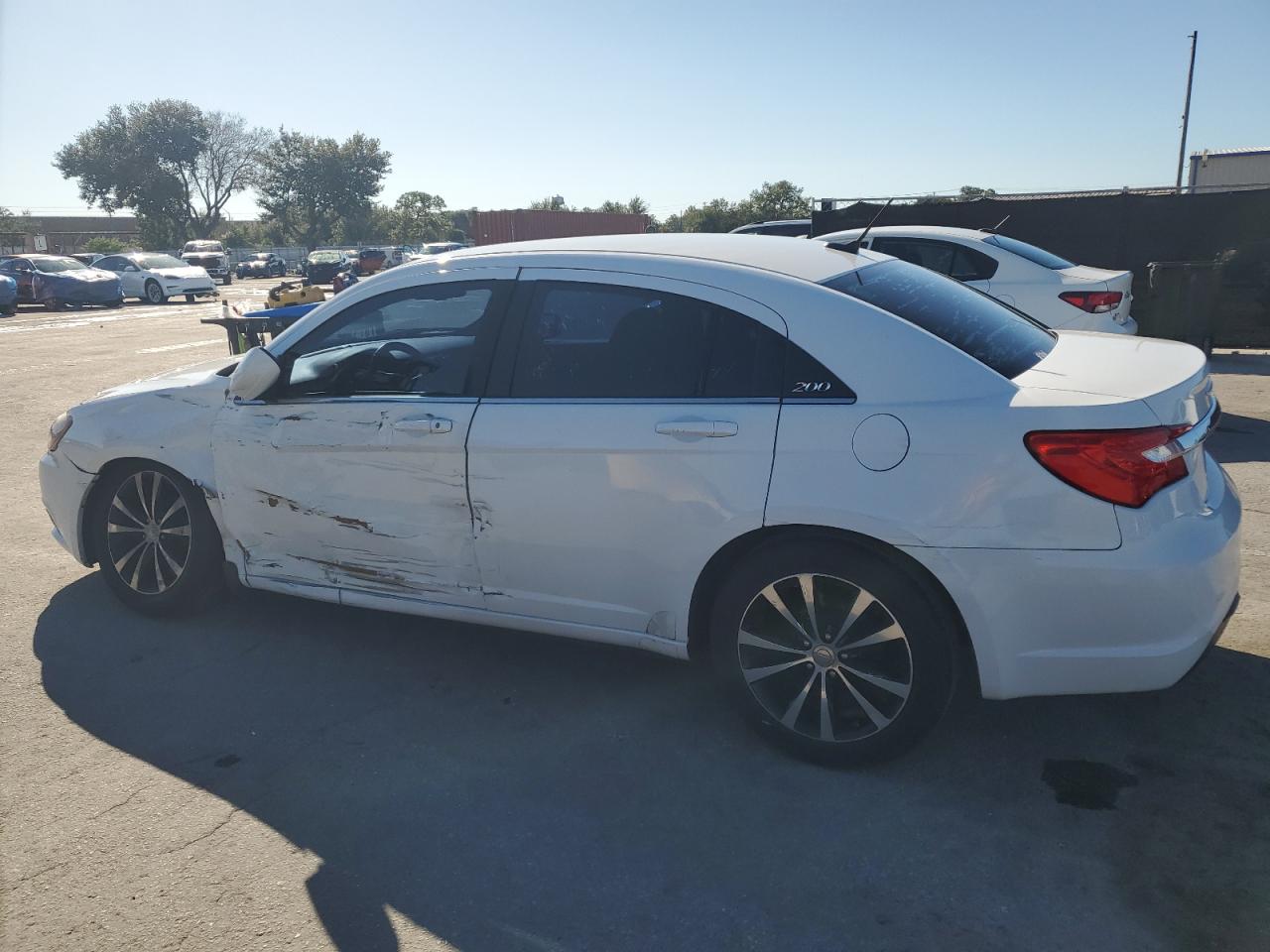 2013 Chrysler 200 Limited white null flexible 1C3CCBCG4DN509157 photo #3