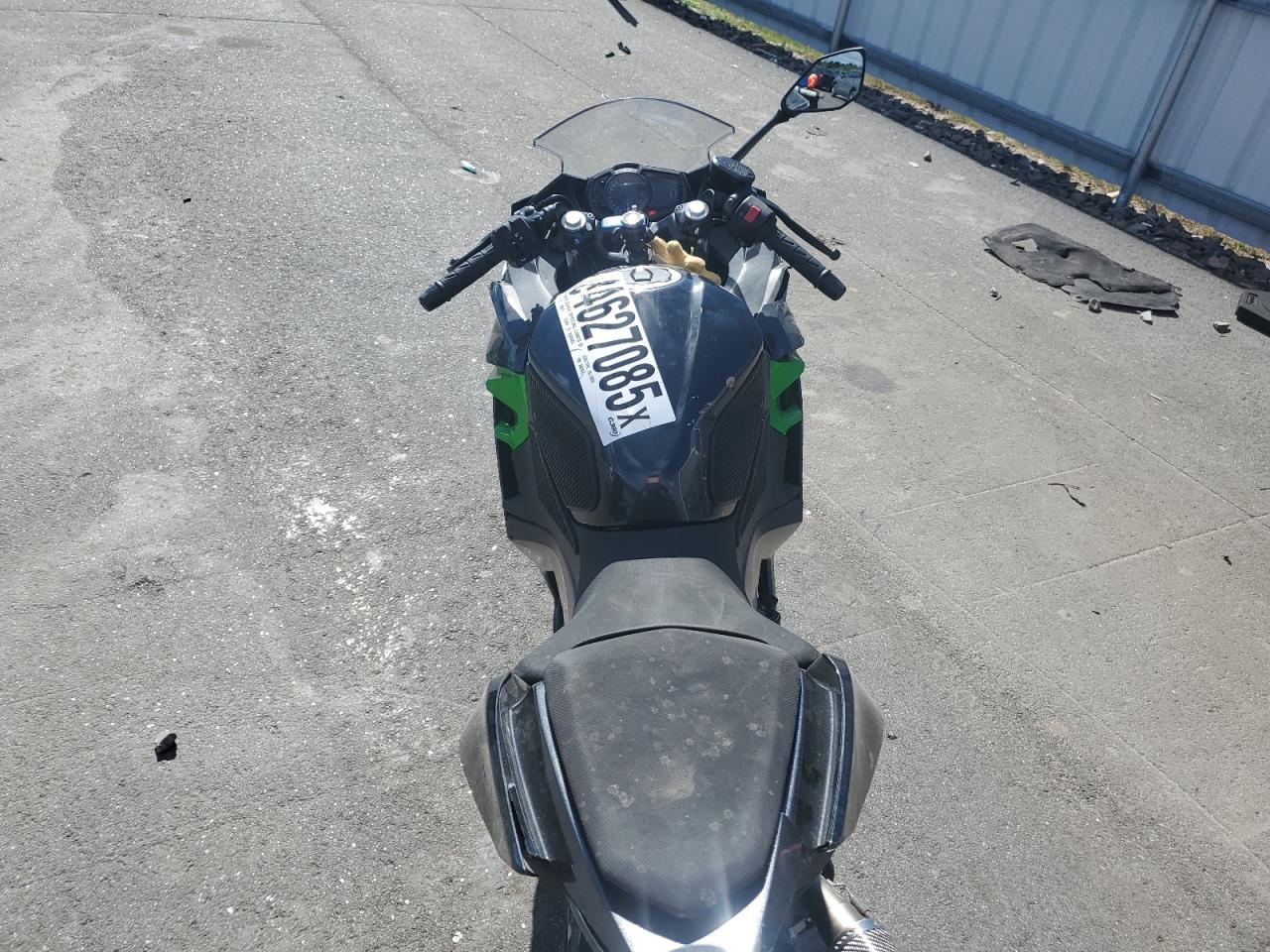 2023 Kawasaki Ex400 VIN: JKAEXKG12PDAM3976 Lot: 84627085