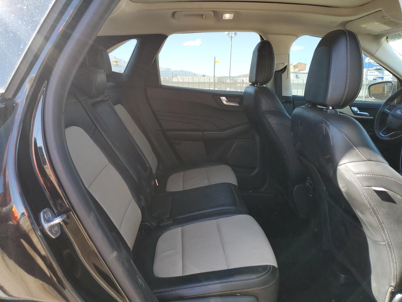 2021 Ford Escape Titanium VIN: 1FMCU9J90MUB15890 Lot: 85142605