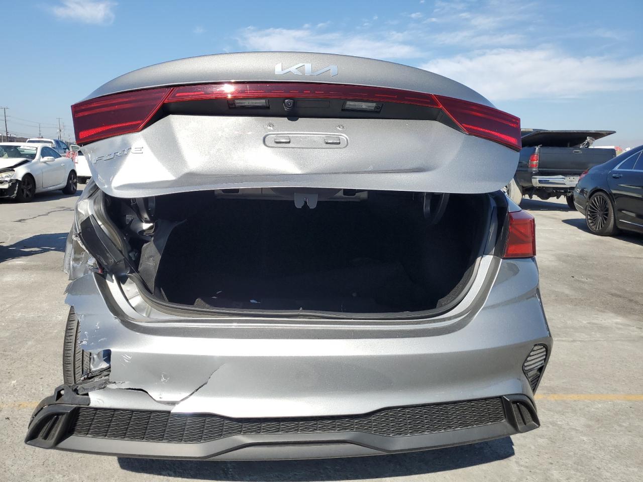 2023 Kia Forte Lx VIN: 3KPF24AD0PE515417 Lot: 90298055