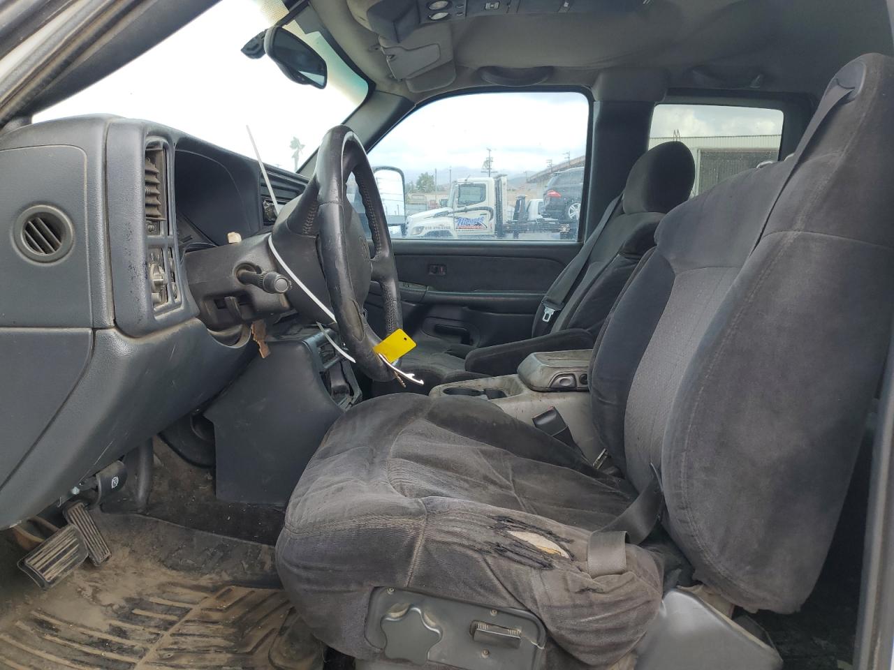 2000 Chevrolet Silverado C1500 VIN: 1GCEC19T3YZ353274 Lot: 86252375