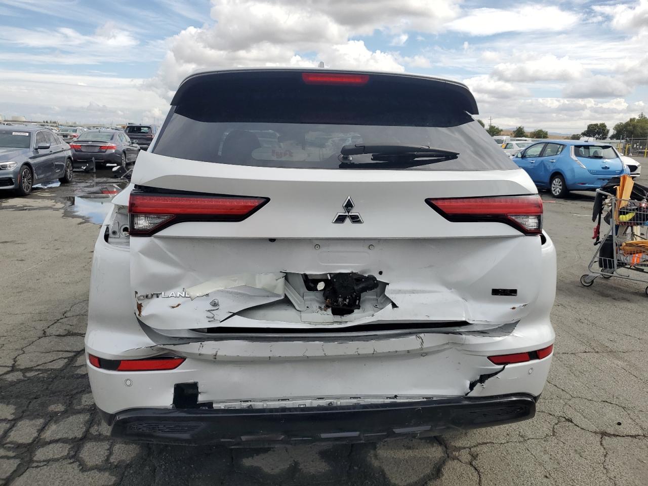 2023 Mitsubishi Outlander Se VIN: JA4J3UA84PZ034708 Lot: 84960815