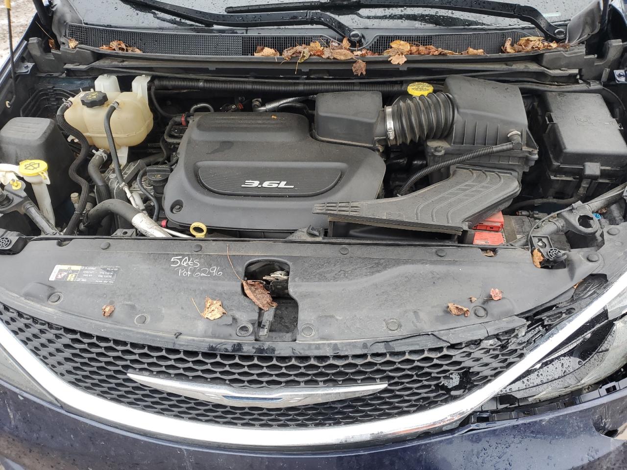 2017 Chrysler Pacifica Touring VIN: 2C4RC1DG4HR610481 Lot: 82526725