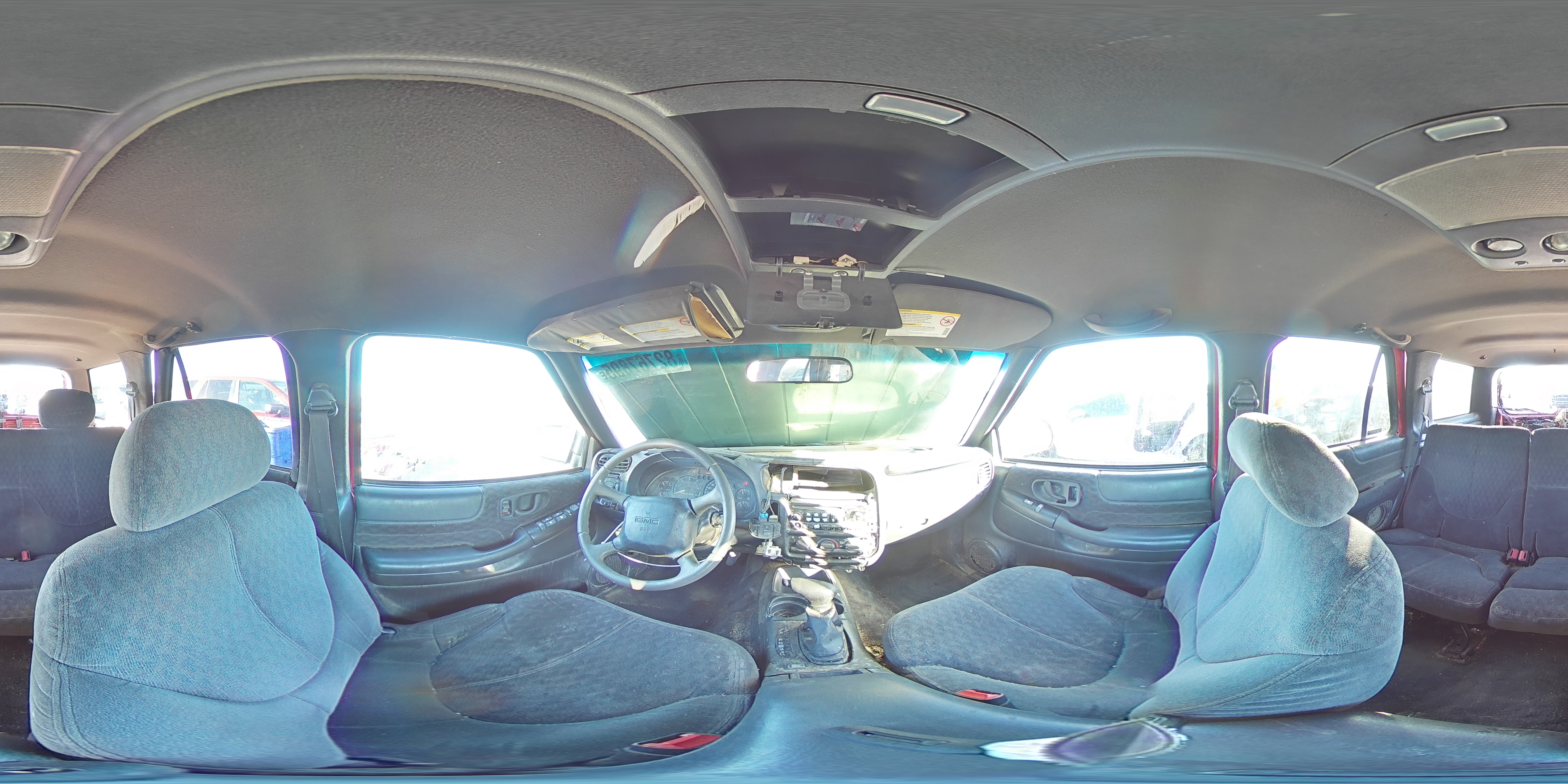 2001 GMC Jimmy VIN: 1GKDT13W812161303 Lot: 82767895