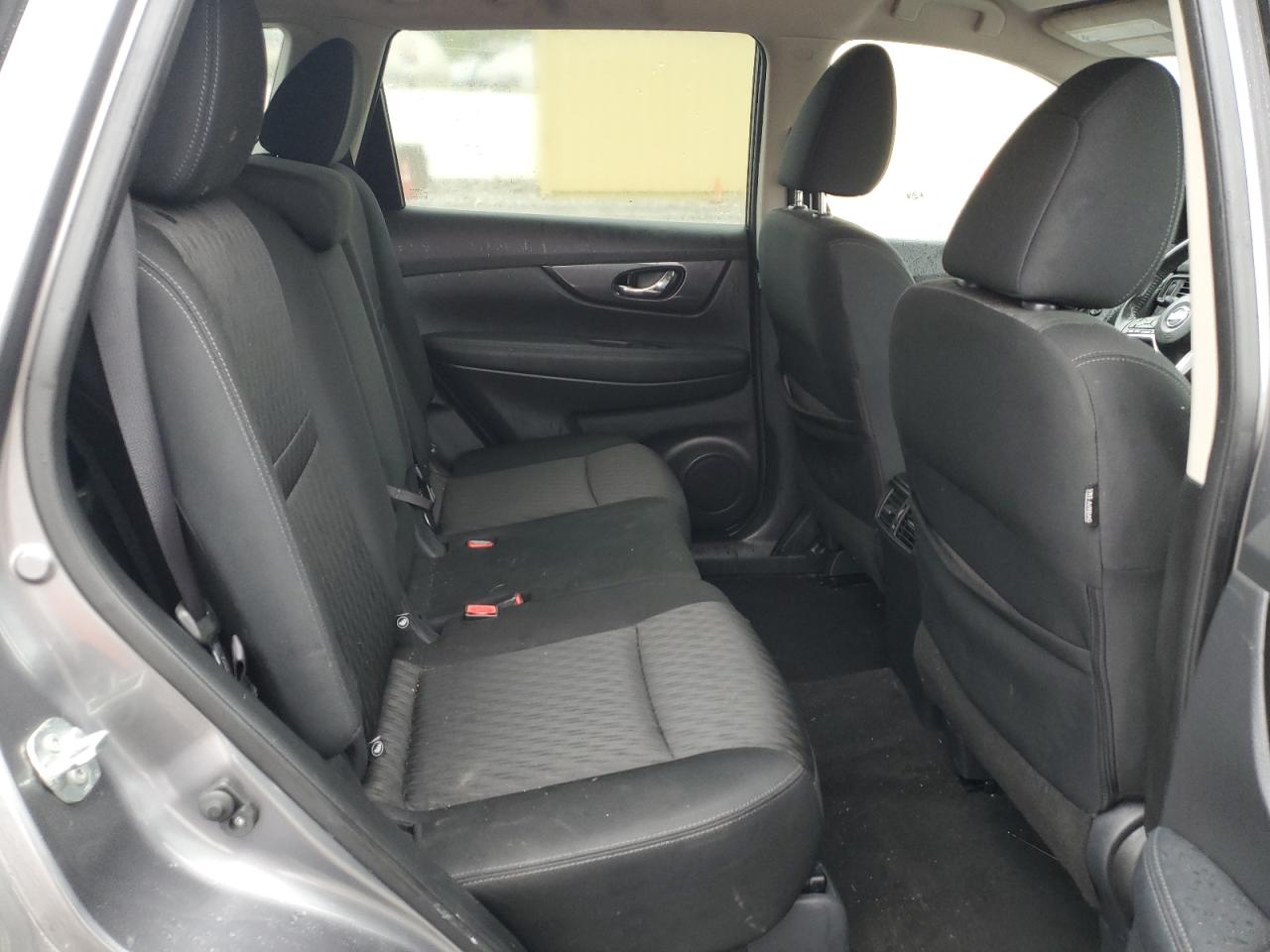 2017 Nissan Rogue S VIN: KNMAT2MV8HP612575 Lot: 85367815