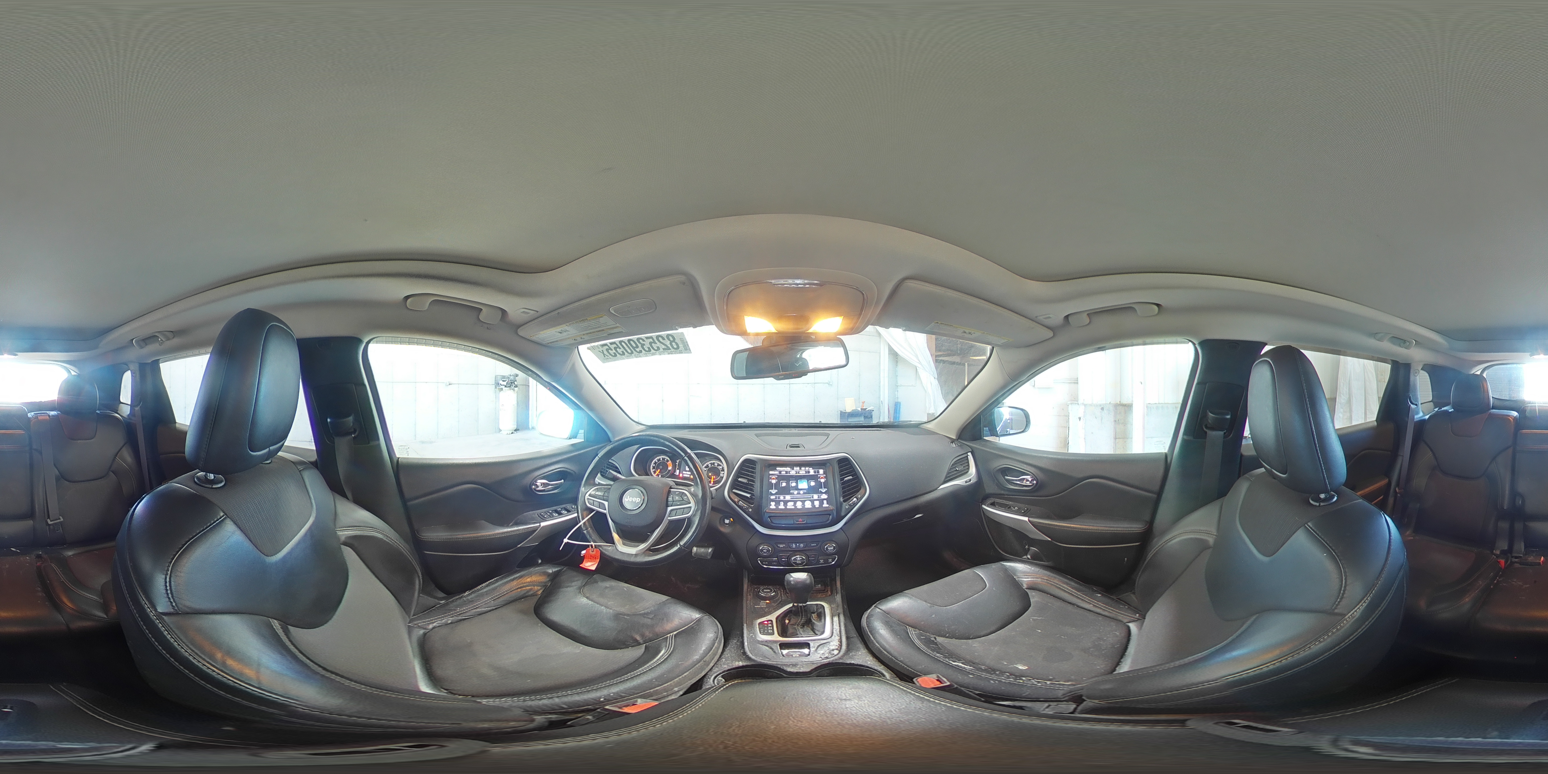 2018 Jeep Cherokee Latitude Plus VIN: 1C4PJMLX8JD515916 Lot: 82539055