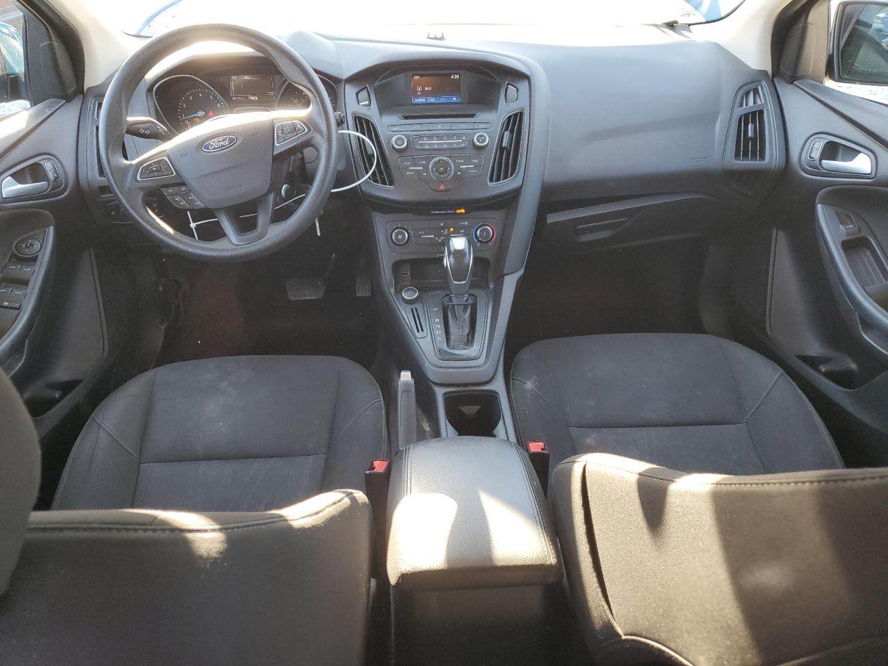 2015 Ford Focus Se VIN: 1FADP3K26FL249400 Lot: 84471565