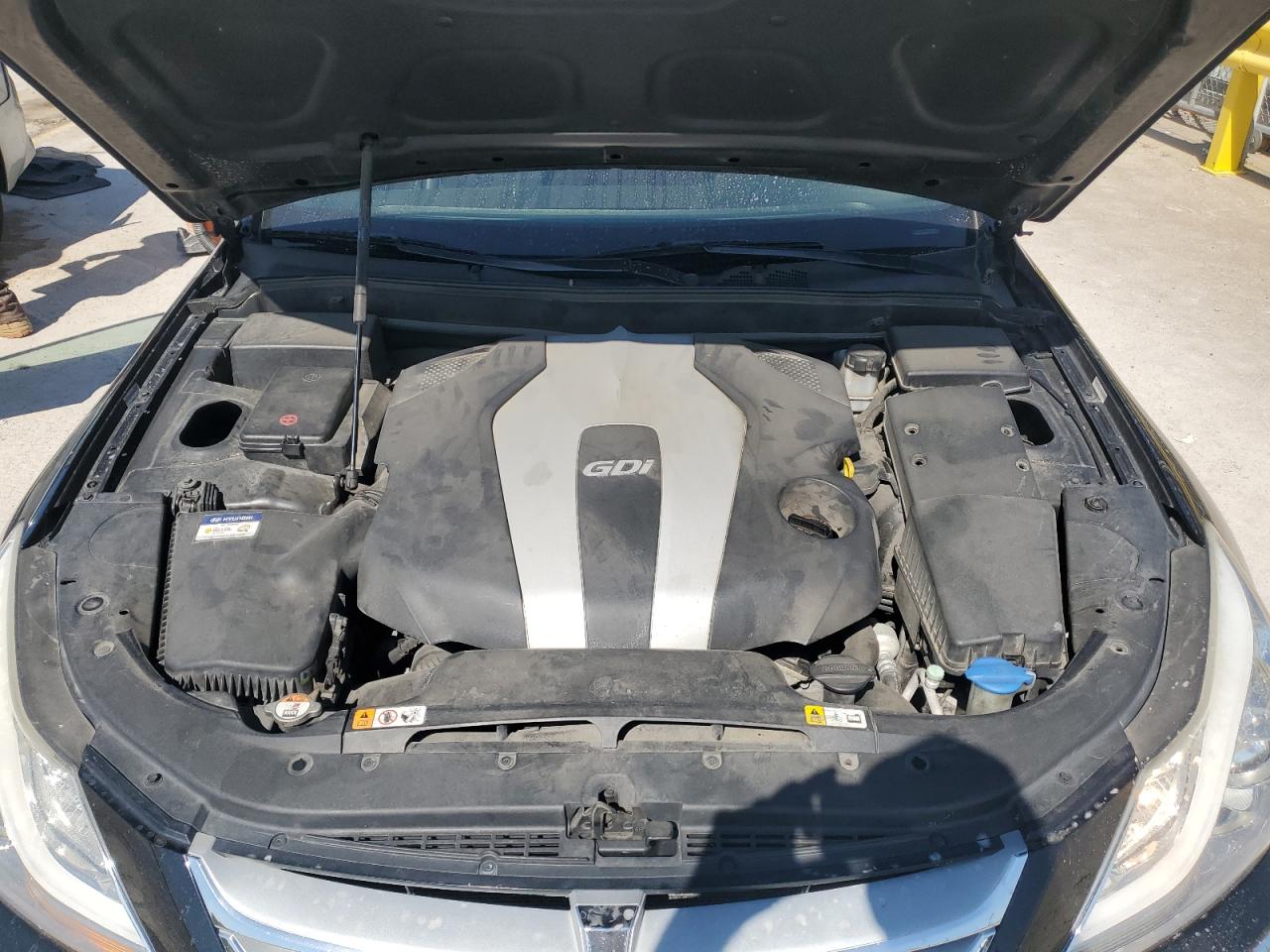 2013 Hyundai Genesis 3.8L VIN: KMHGC4DD9DU234951 Lot: 84370405