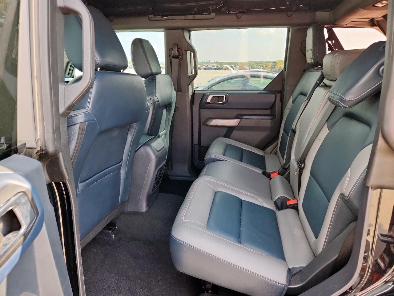 2023 Ford Bronco Base VIN: 1FMEE5DP7PLB94686 Lot: 90226365