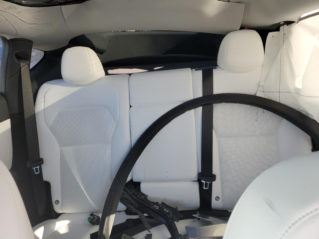 2026 Tesla Model Y VIN: 7SAYGDED2TA446870 Lot: 84550015
