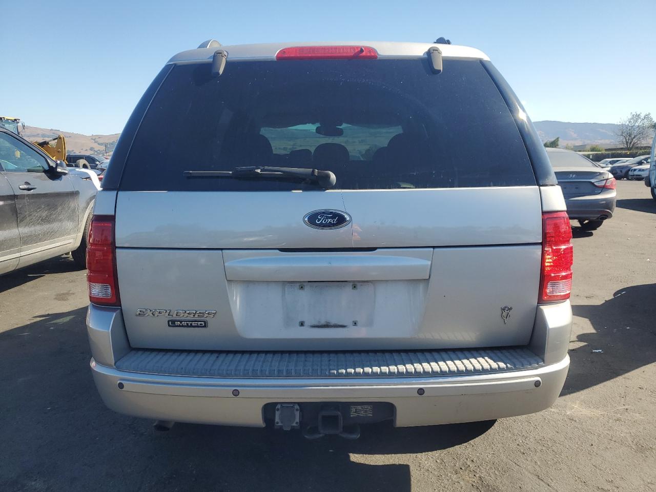 2004 Ford Explorer Limited VIN: 1FMZU75W44UB91448 Lot: 82279155