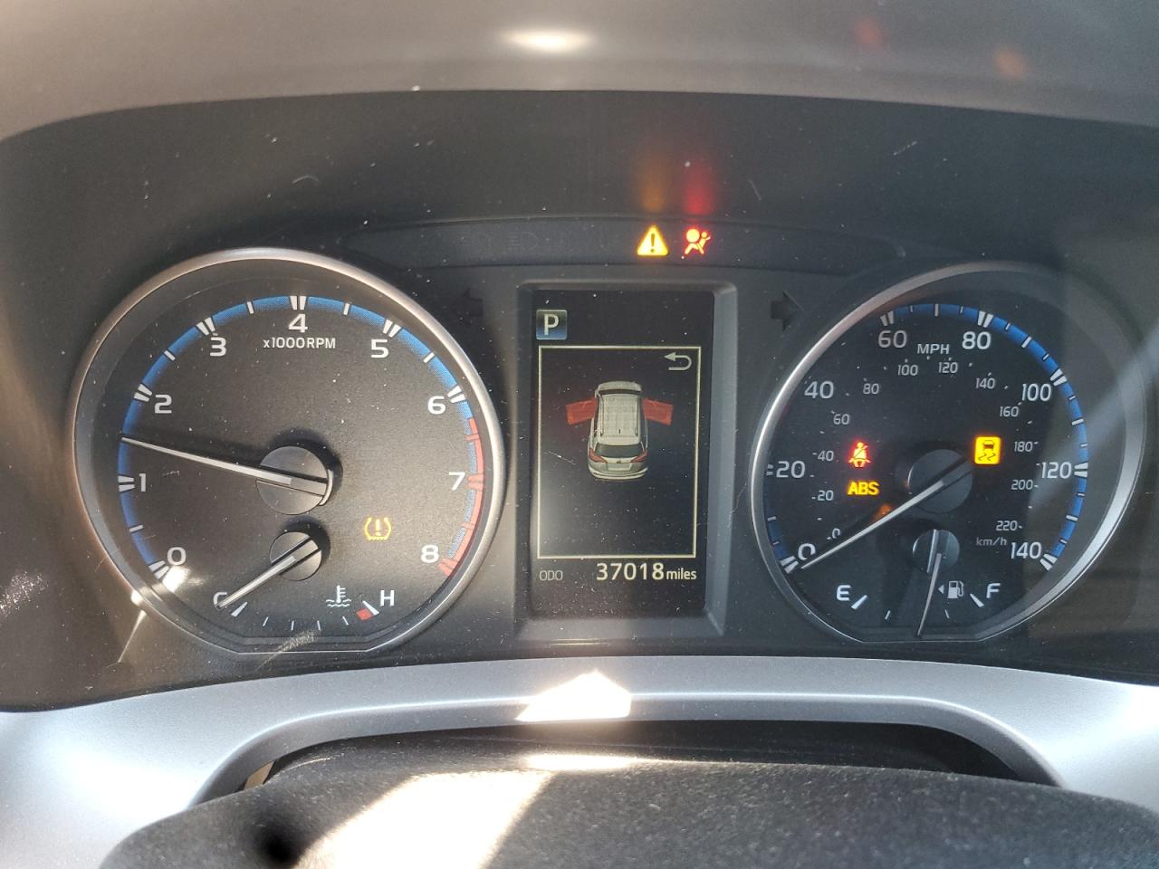 2018 Toyota Rav4 Le VIN: JTMBFREV1JD256268 Lot: 85595935