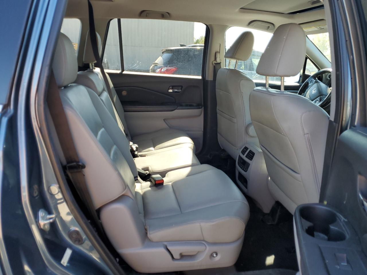 2016 Honda Pilot Exl VIN: 5FNYF6H57GB017328 Lot: 84071485