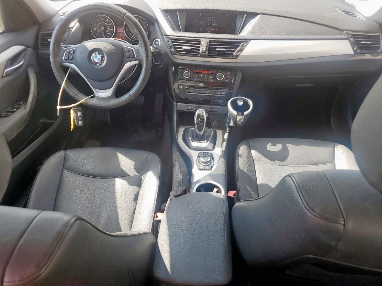 2015 BMW X1 xDrive28I VIN: WBAVL1C54FVY26921 Lot: 84288285