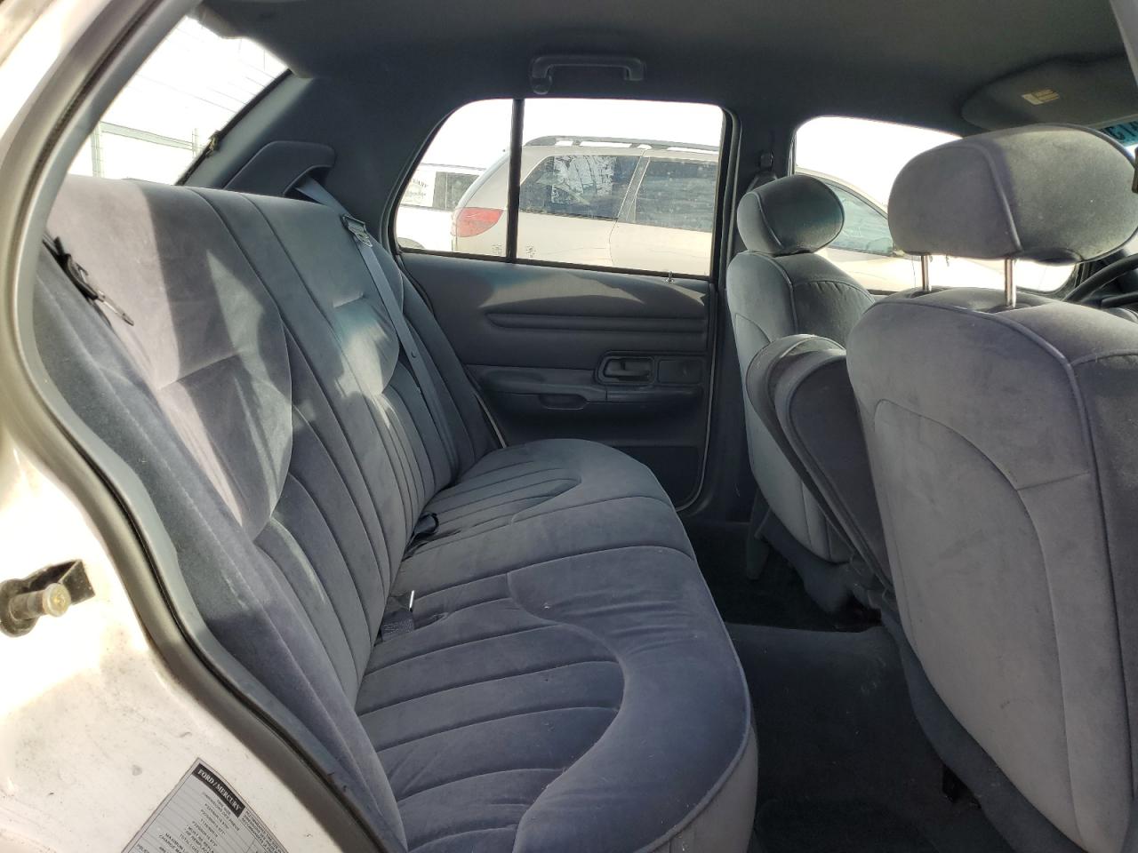 1998 Ford Crown Victoria VIN: 2FAFP73W8WX108316 Lot: 86147565