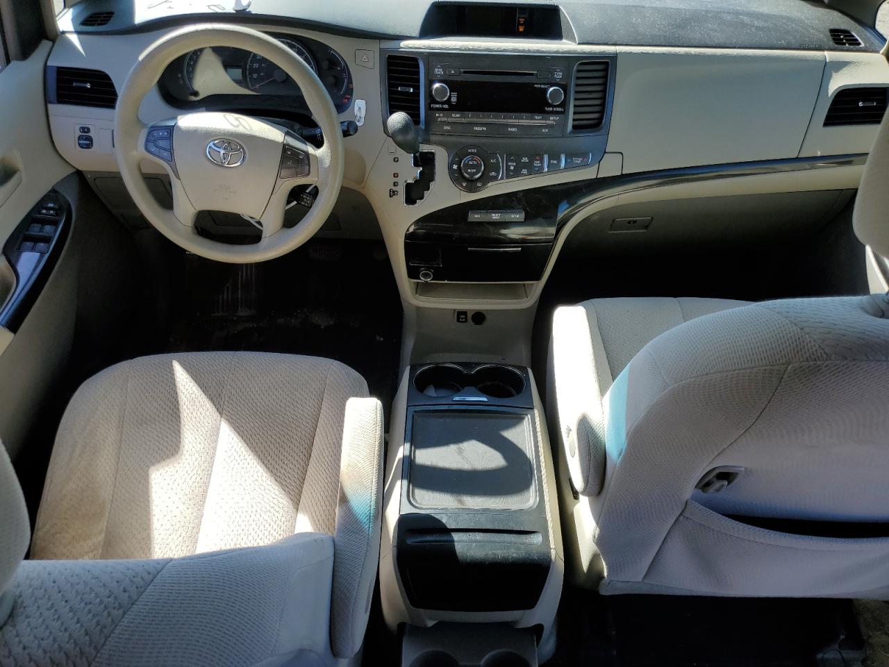 2013 Toyota Sienna Le VIN: 5TDKK3DC4DS341588 Lot: 85816685