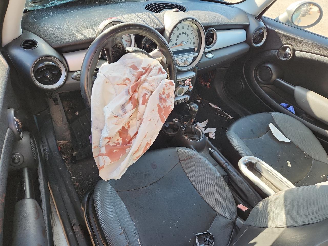 2009 Mini Cooper VIN: WMWMF33589TW79985 Lot: 90891475