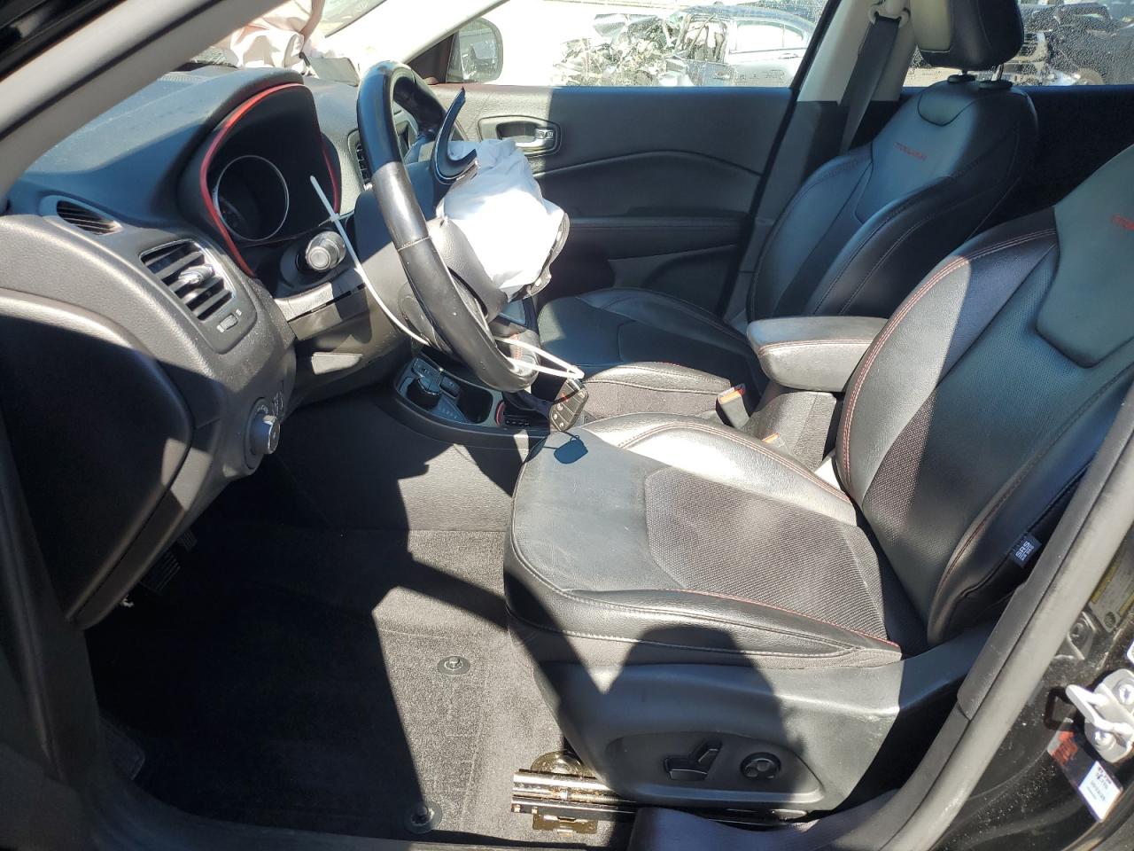 2019 Jeep Compass Trailhawk VIN: 3C4NJDDB8KT818653 Lot: 85096705