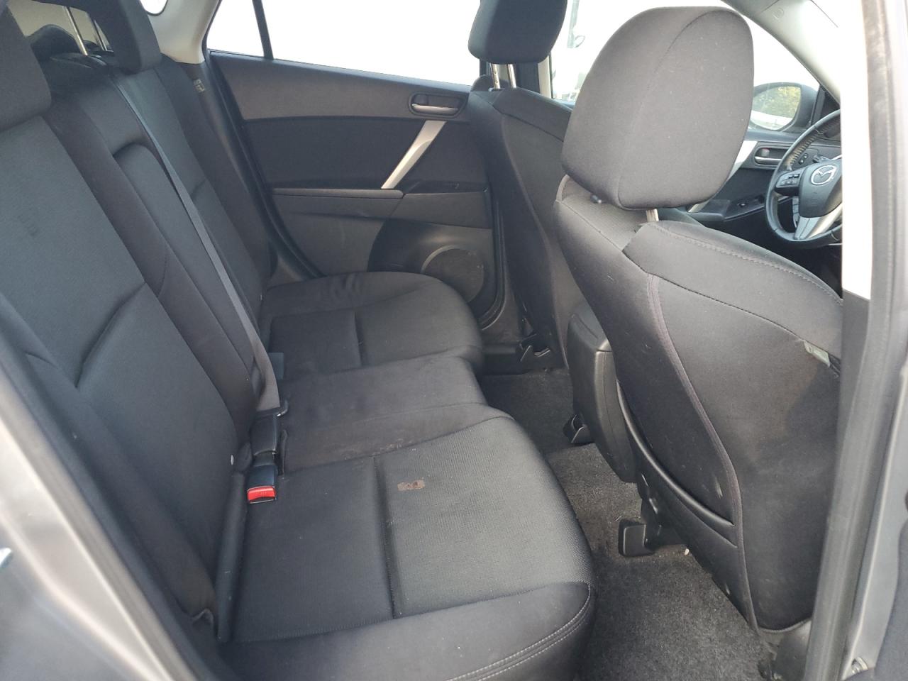 2010 Mazda 3 S VIN: JM1BL1H56A1298703 Lot: 86098185