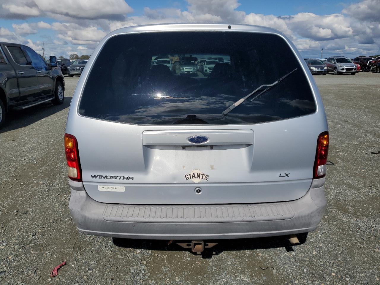 2002 Ford Windstar Lx VIN: 2FMZA50432BA02620 Lot: 86538535