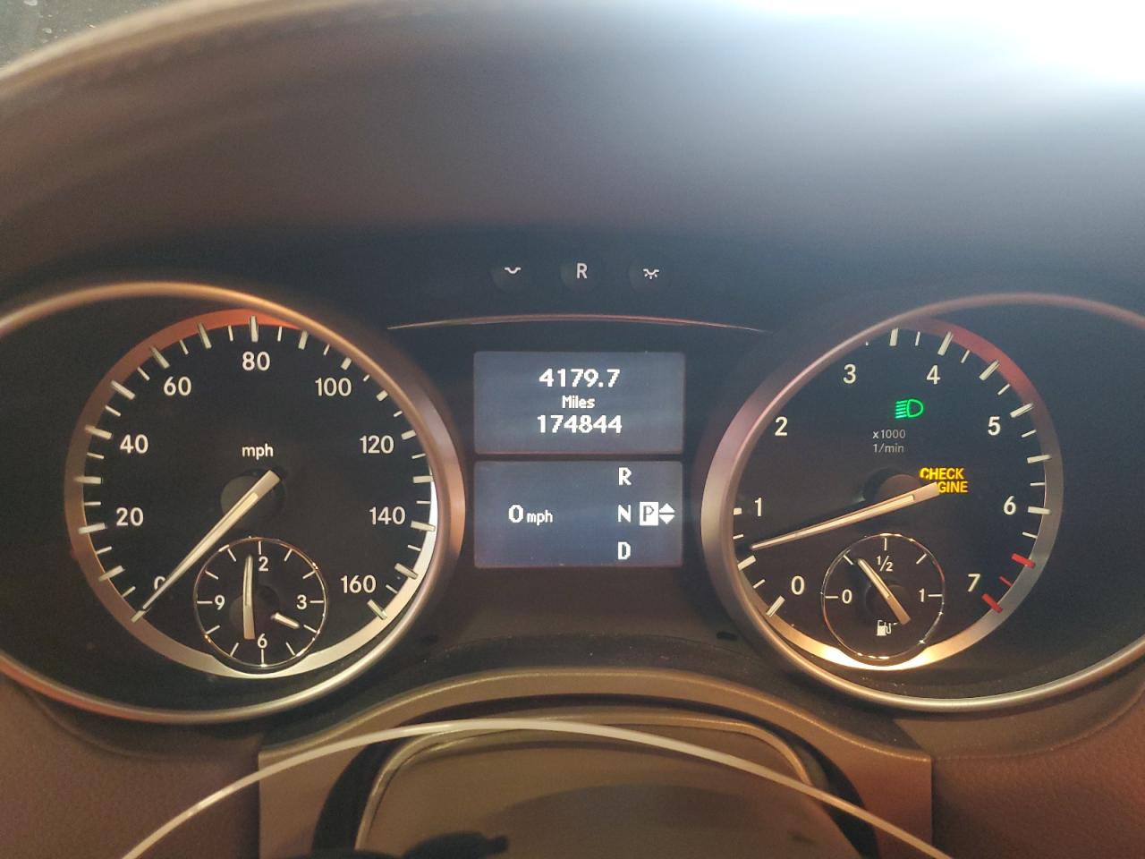 2011 Mercedes-Benz Gl 450 4Matic VIN: 4JGBF7BE1BA638923 Lot: 82243735
