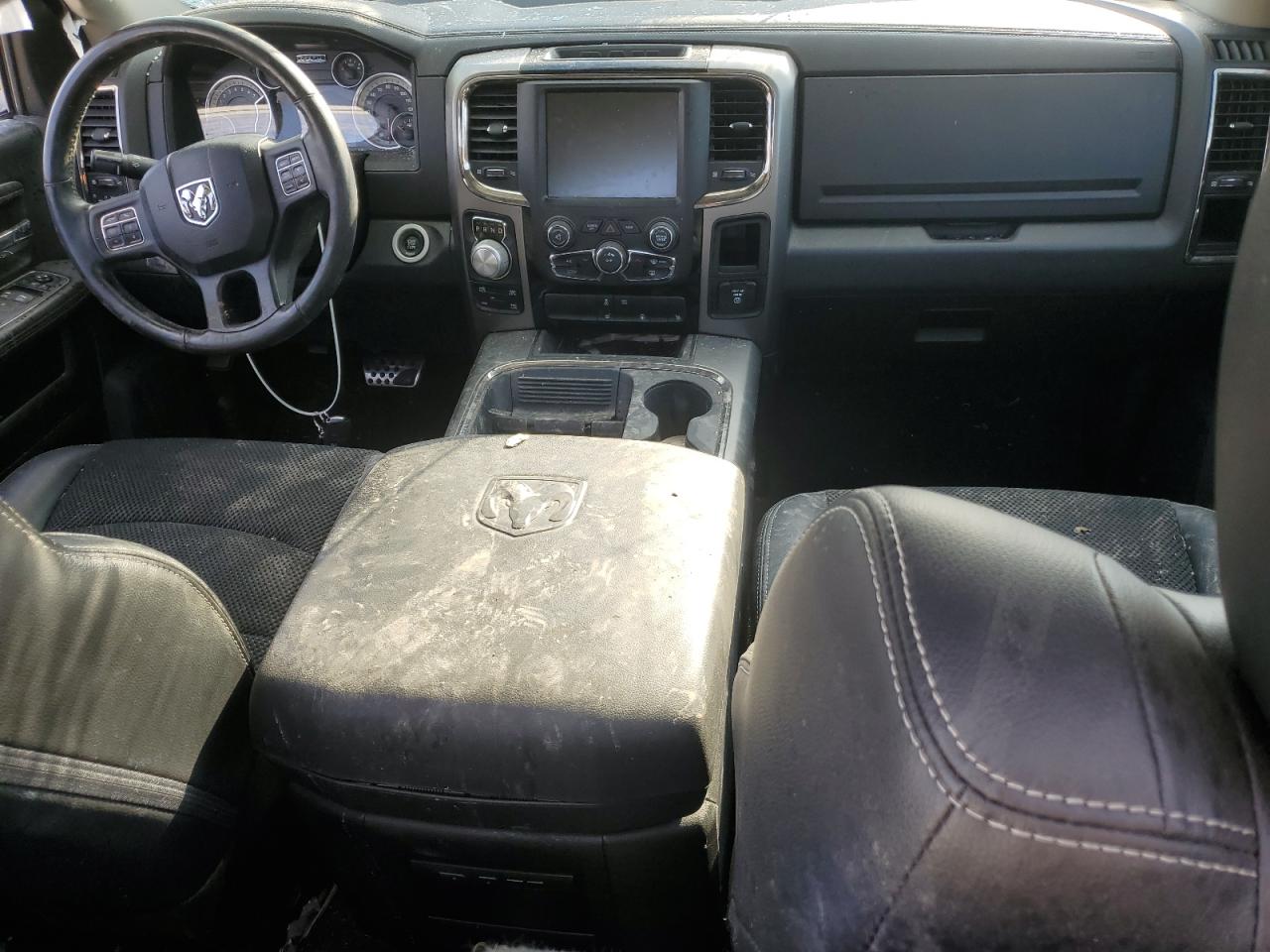 2016 Ram 1500 Sport VIN: 3C6JR7CT2GG228586 Lot: 84569805