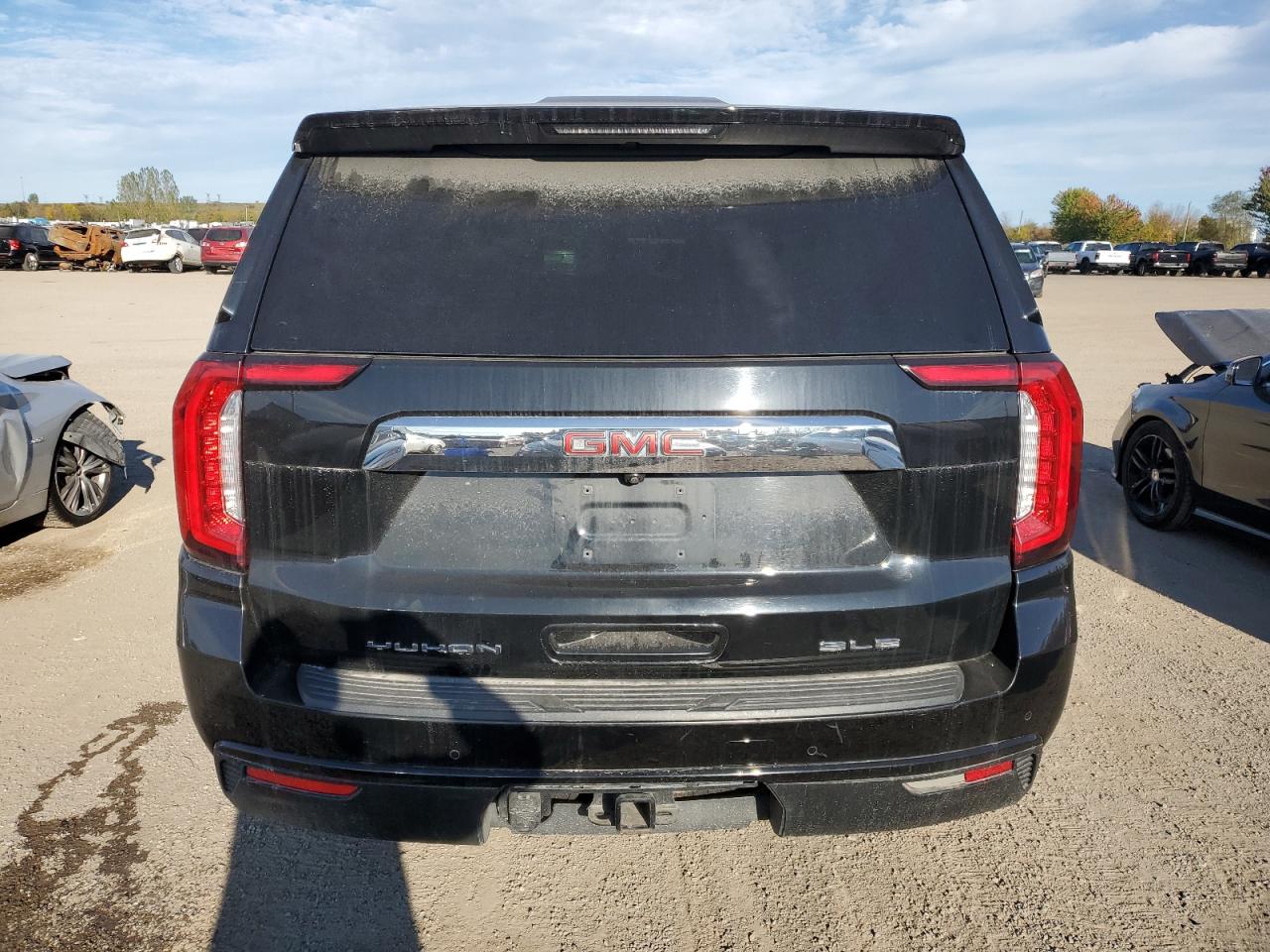 2021 GMC Yukon Xl K1500 Sle VIN: 1GKS2FKT0MR355043 Lot: 81222275