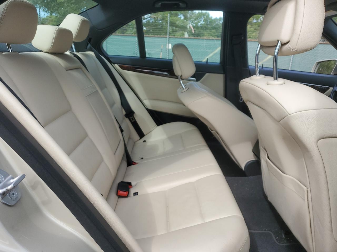 2012 Mercedes-Benz C 350 VIN: WDDGF5HB8CR210450 Lot: 84415455