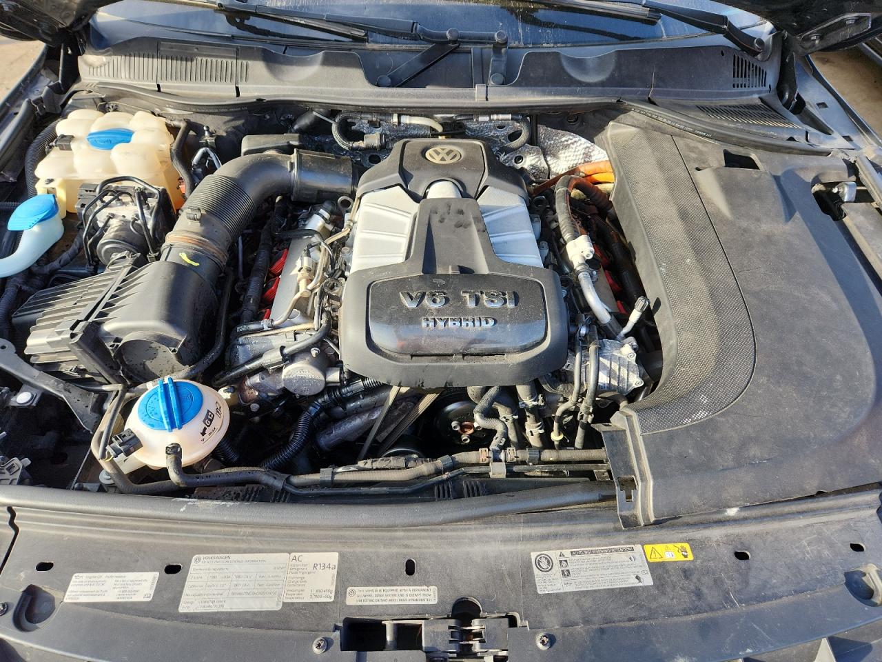 2012 Volkswagen Touareg Hybrid VIN: WVGFG9BP5CD004543 Lot: 81969945