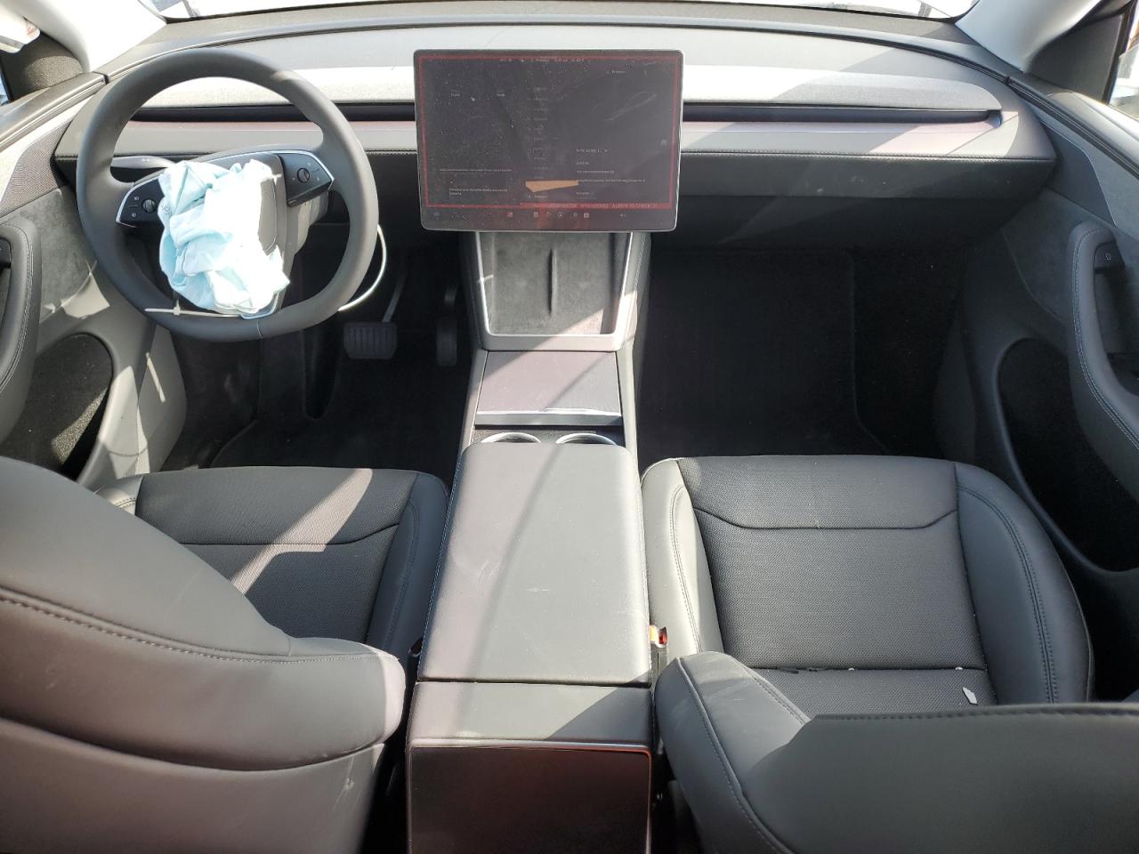 2026 Tesla Model Y VIN: 7SAYGDED5TF404728 Lot: 87310995