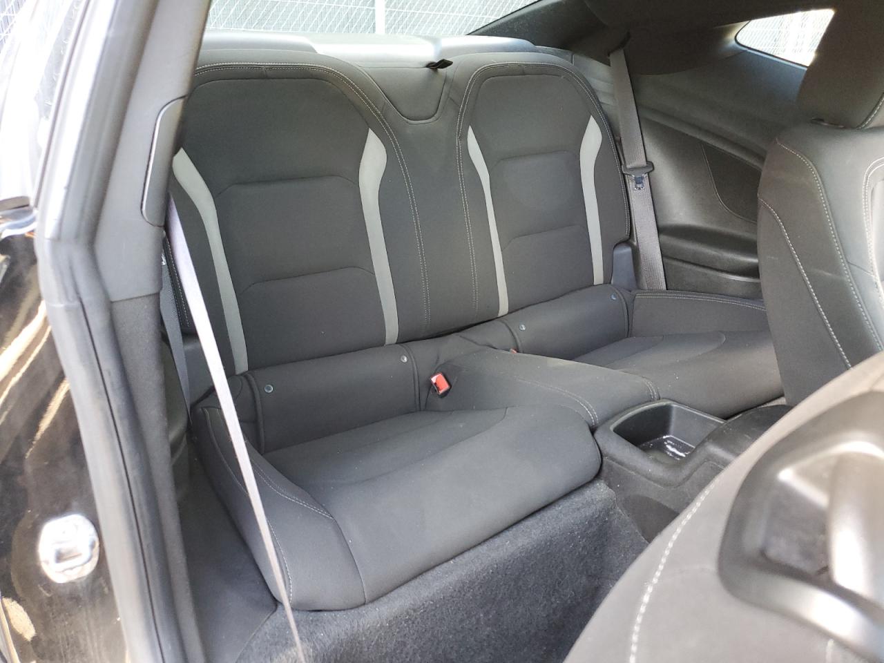 2017 Chevrolet Camaro Ls VIN: 1G1FA1RX0H0210812 Lot: 81919875