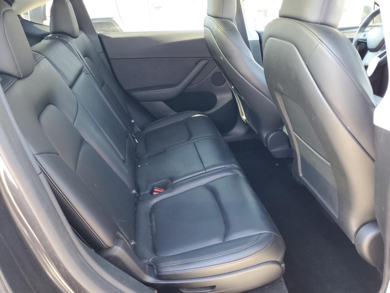 2024 Tesla Model Y VIN: 7SAYGAEE8RF209495 Lot: 90871775