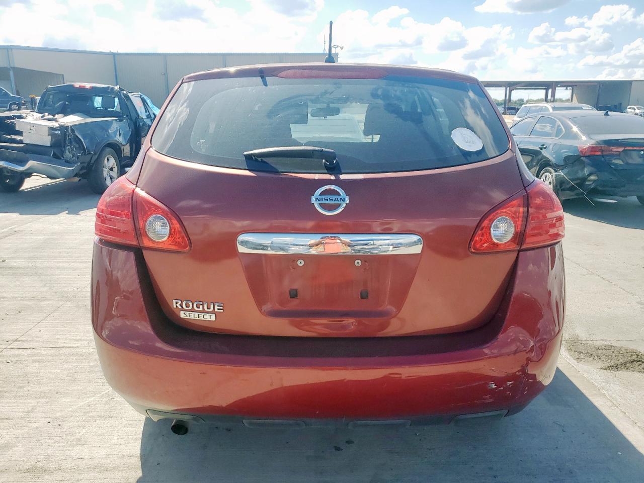 2015 Nissan Rogue Select S VIN: JN8AS5MT9FW163997 Lot: 82177545
