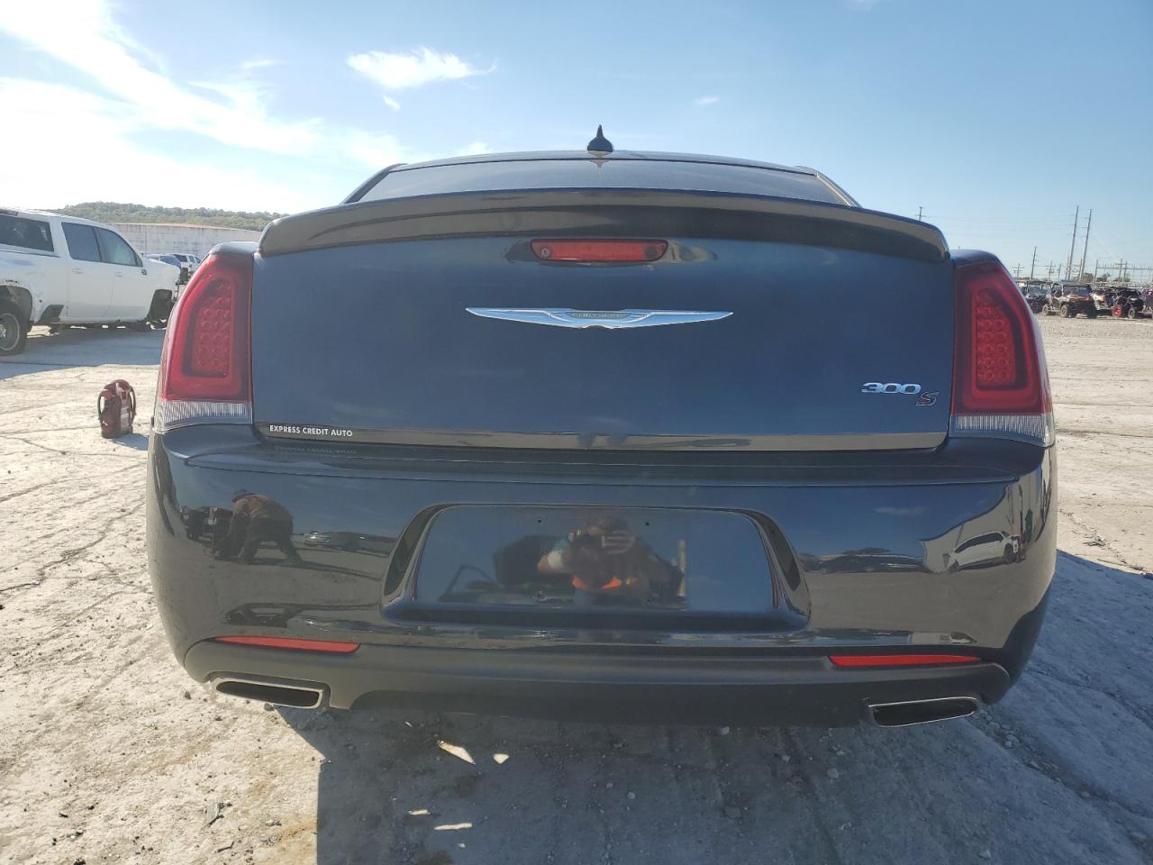 2019 Chrysler 300 S VIN: 2C3CCABG7KH515228 Lot: 90239625