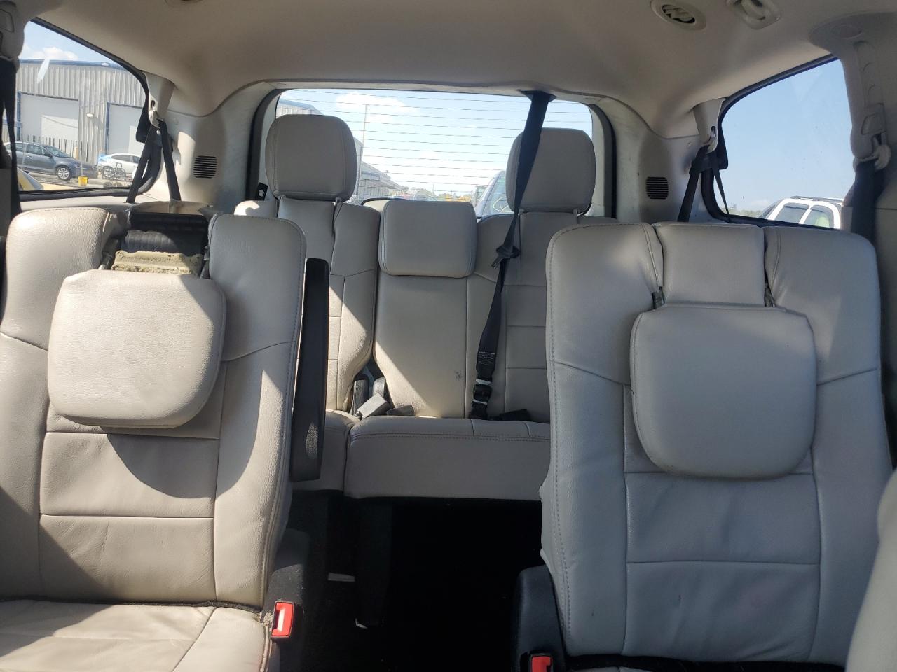 2011 Dodge Grand Caravan Express VIN: 2D4RN4DG0BR732826 Lot: 85312185