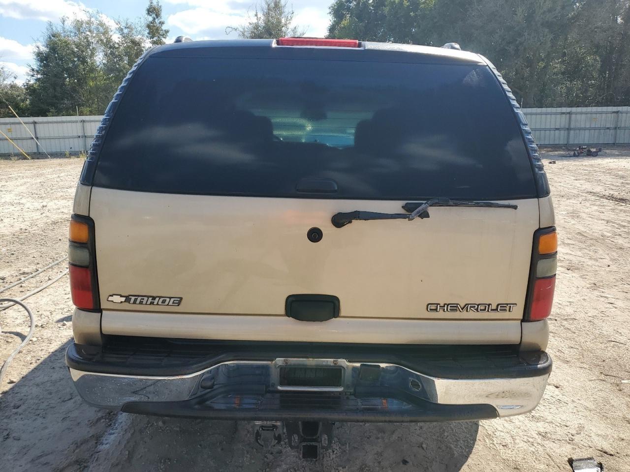 2005 Chevrolet Tahoe C1500 VIN: 1GNEC13Z25J234985 Lot: 70021015