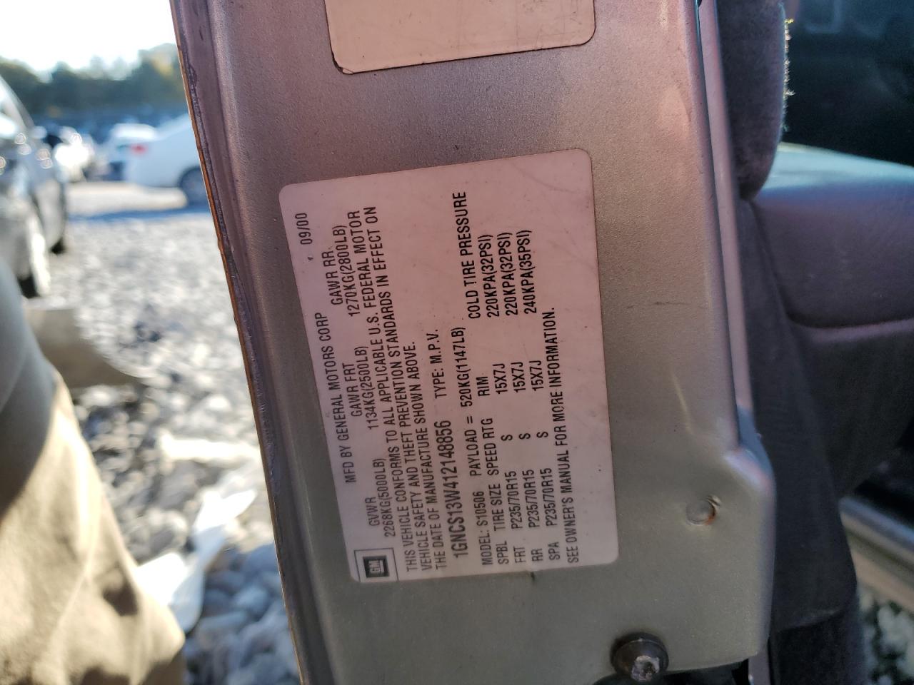 2001 Chevrolet Blazer VIN: 1GNCS13W412148856 Lot: 90370075