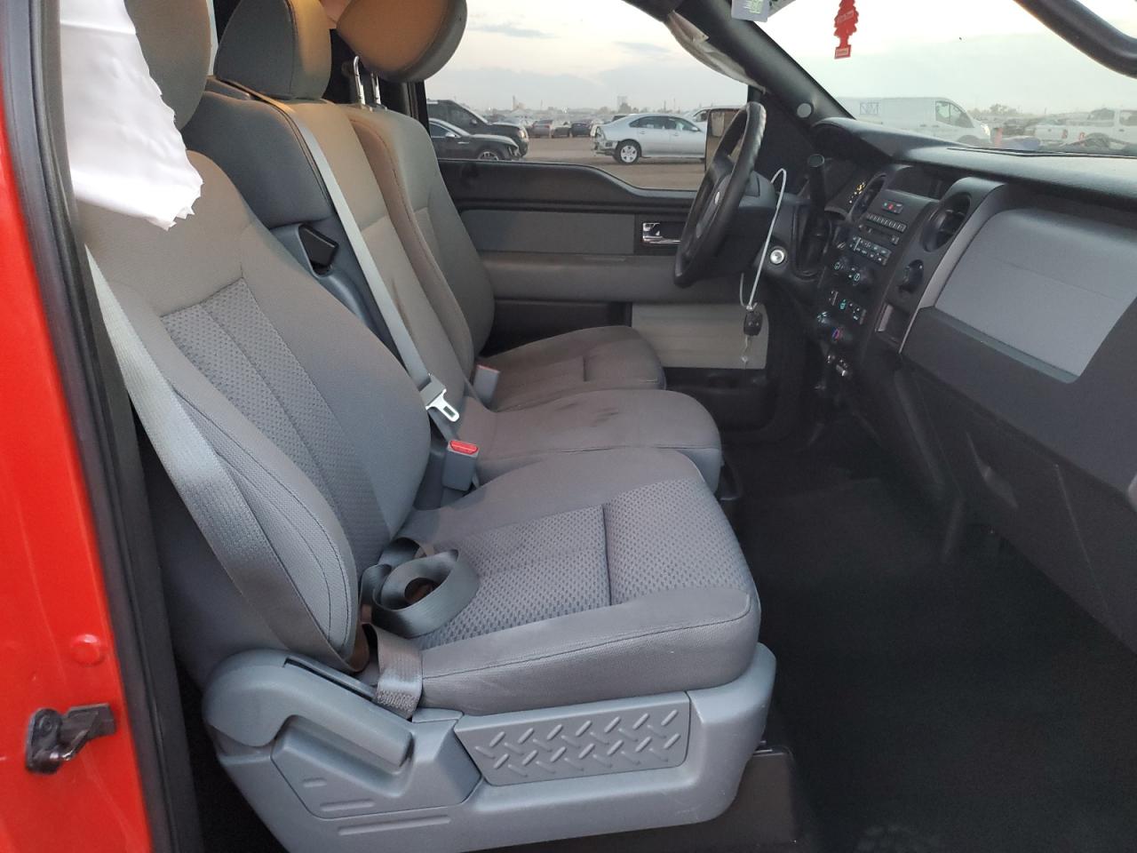 2013 Ford F150 VIN: 1FTMF1CF1DFB72238 Lot: 82527805