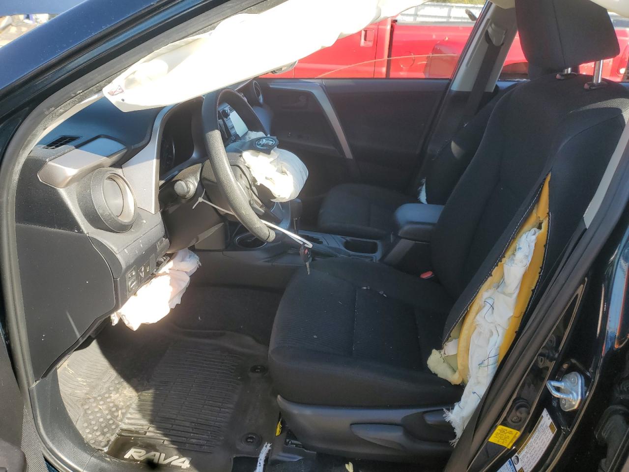 2018 Toyota Rav4 Le VIN: JTMBFREV1JD256268 Lot: 85595935