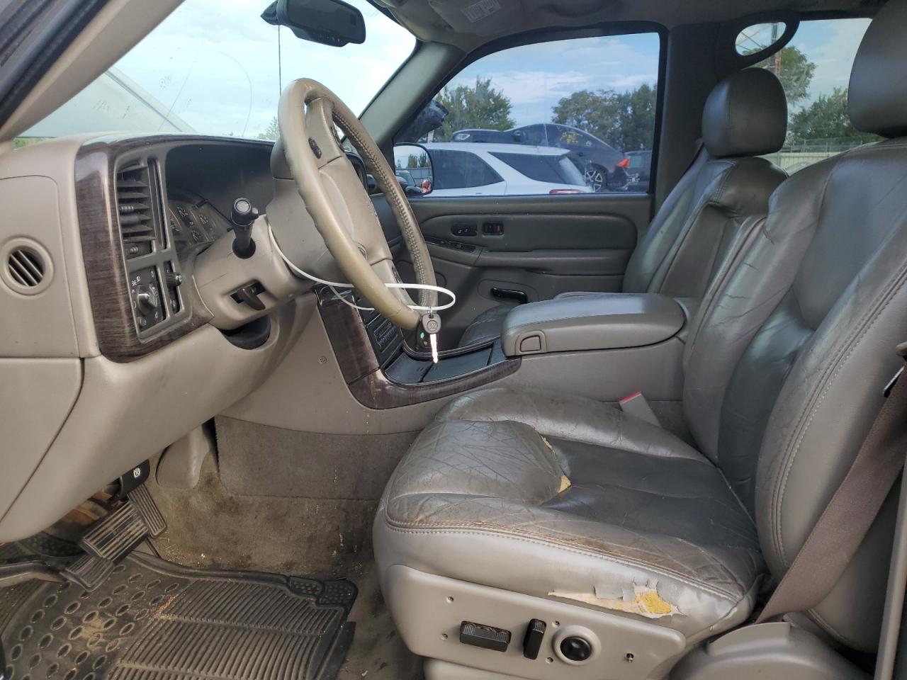 2004 GMC Yukon Denali VIN: 1GKEK63U64J313351 Lot: 82255735