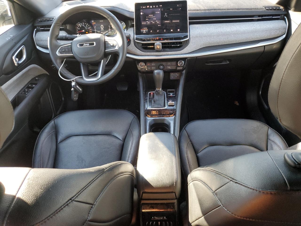 2024 Jeep Compass Latitude Lux VIN: 3C4NJDFN8RT121923 Lot: 85491085